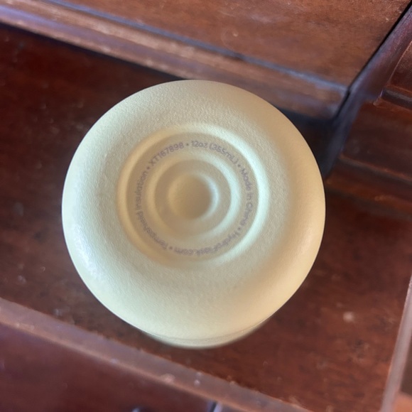 12oz Pineapple Hydro Flask - Picture 4 of 4